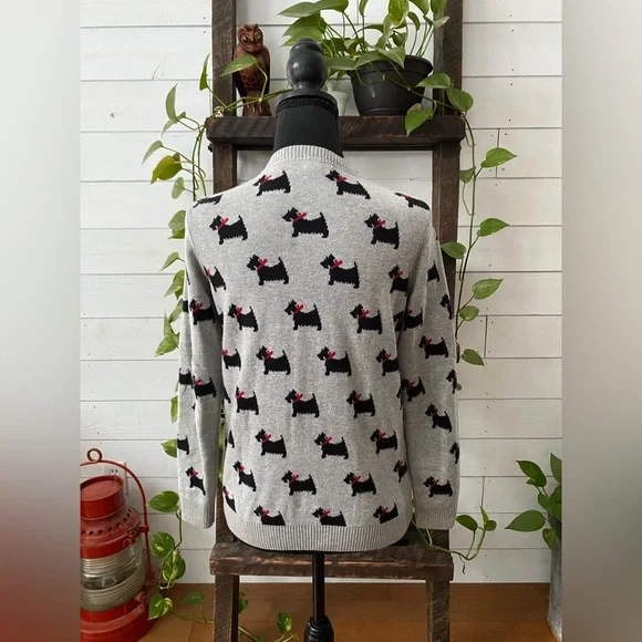 Charter Club: Gray Knit Crew Neck Sweatshirt Western Terrier Dogs with Red Bows - Picture 4 of 17